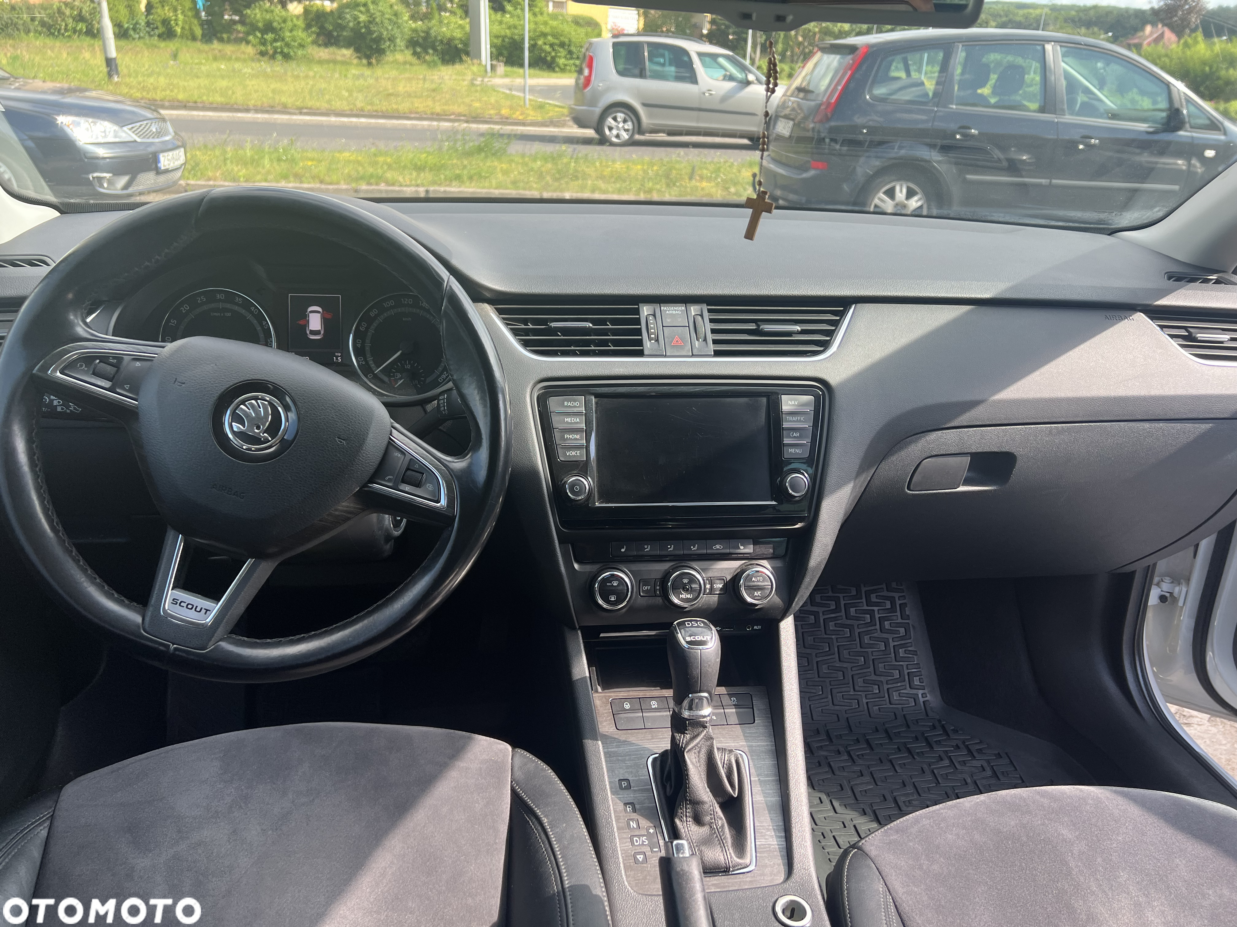 Skoda Octavia Scout 2.0 TDI 4x4 DSG - 20