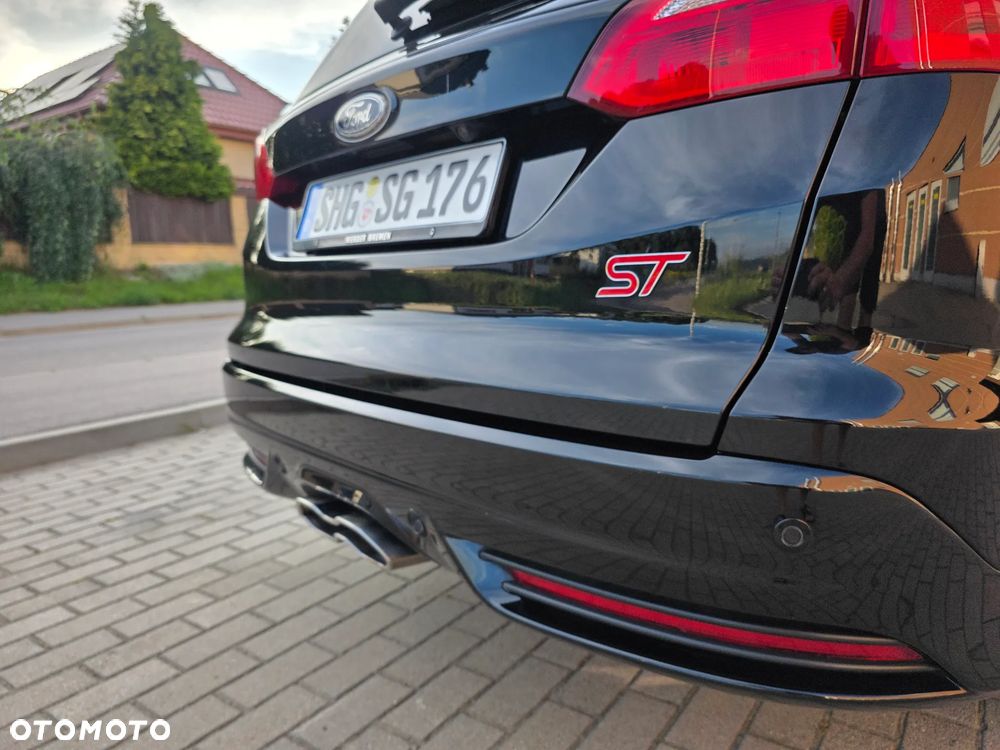 Ford Focus 2.0 TDCi ST mit Leder-Sport-Paket - 12