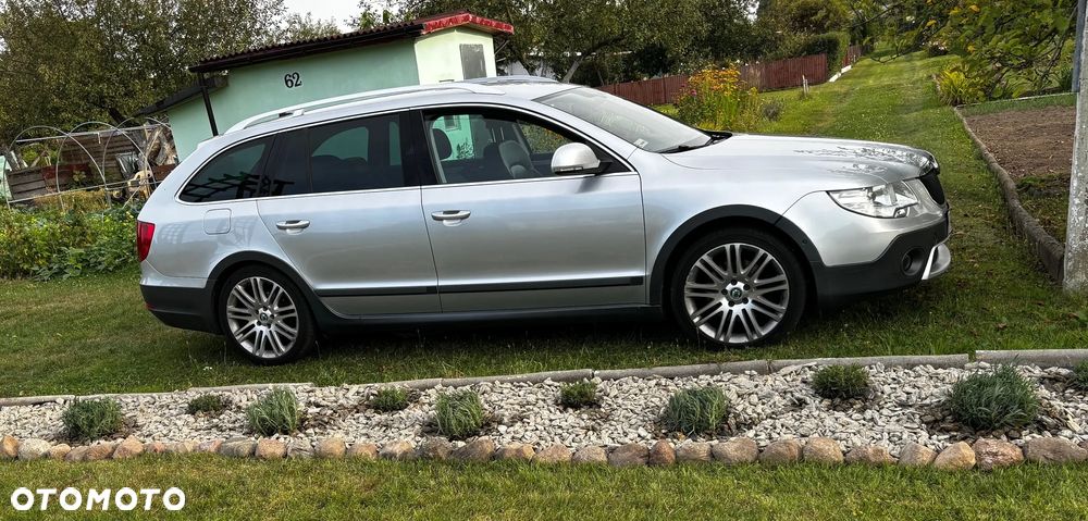 Skoda Superb 2.0 TDI 4x4 Elegance - 1