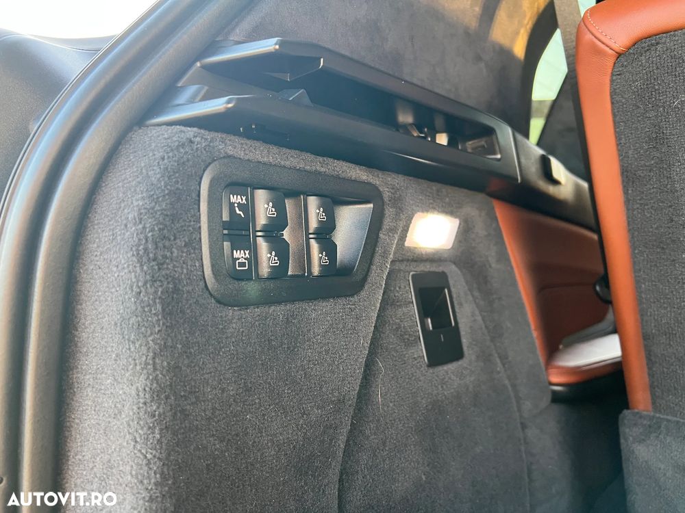 BMW X7 2024 — imagine 17