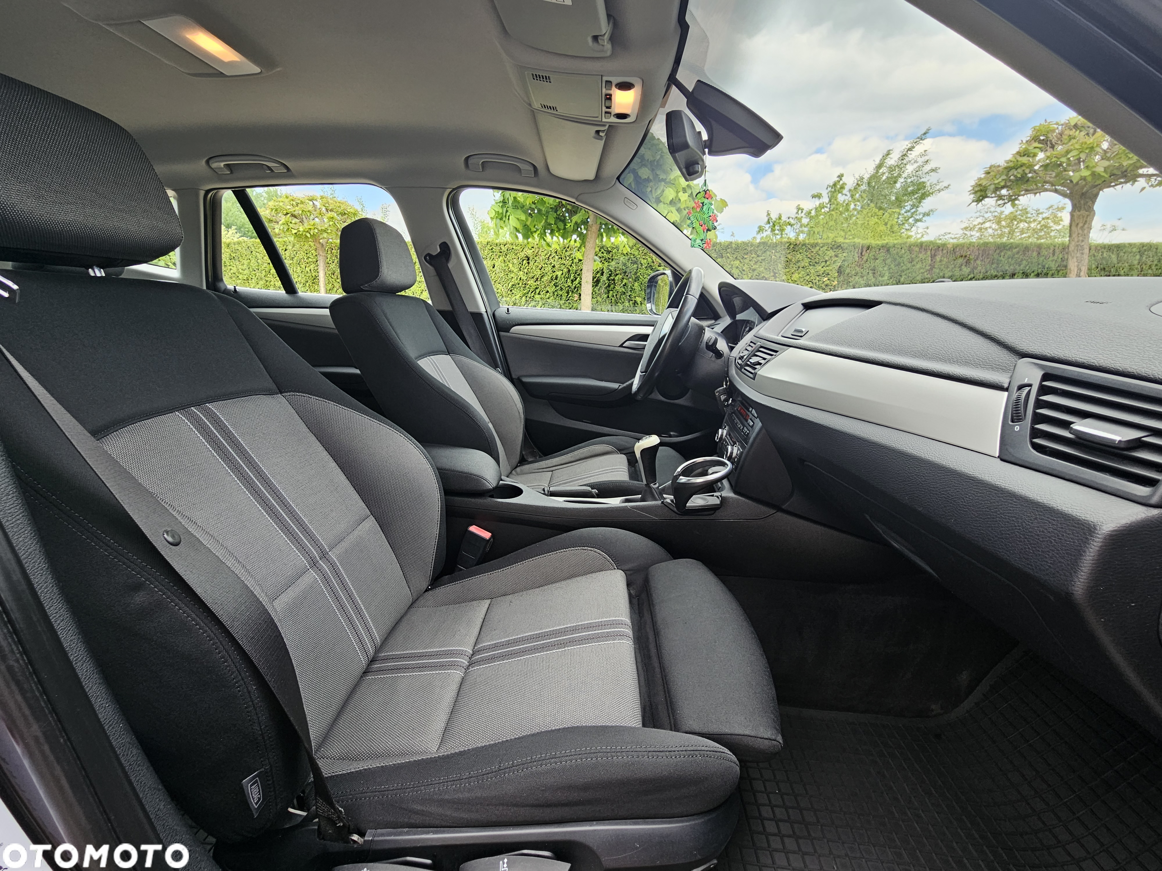 BMW X1 xDrive18d Sport Line - 6