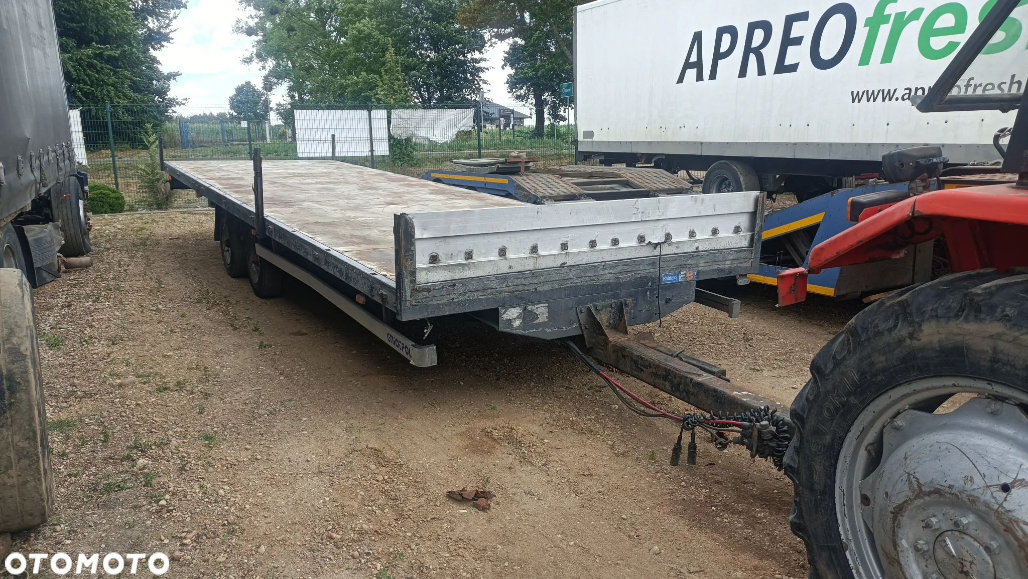 Przyczepa tandem do przewozu słomy siana beli - 1