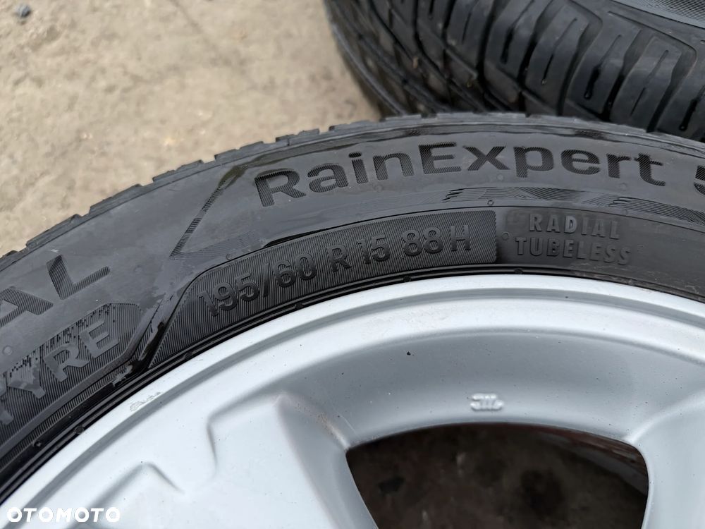 Felgi 15' koła Nissan Almera 4x114,3 15x6J ET45 centr 66,1 OE - 6