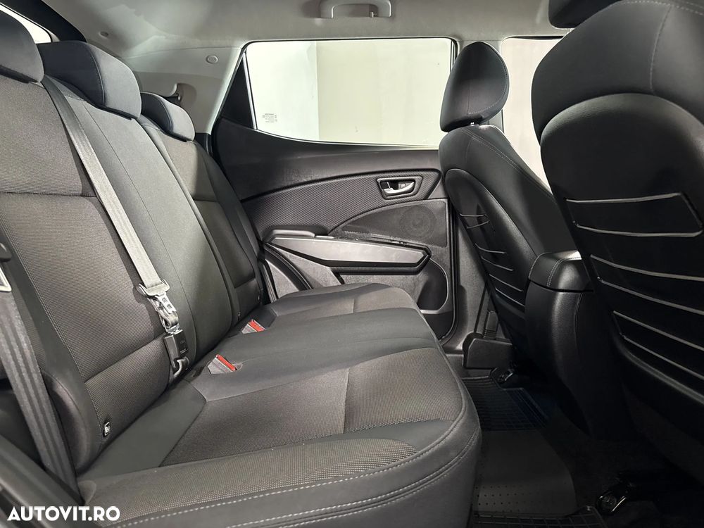 SsangYong Tivoli - 13