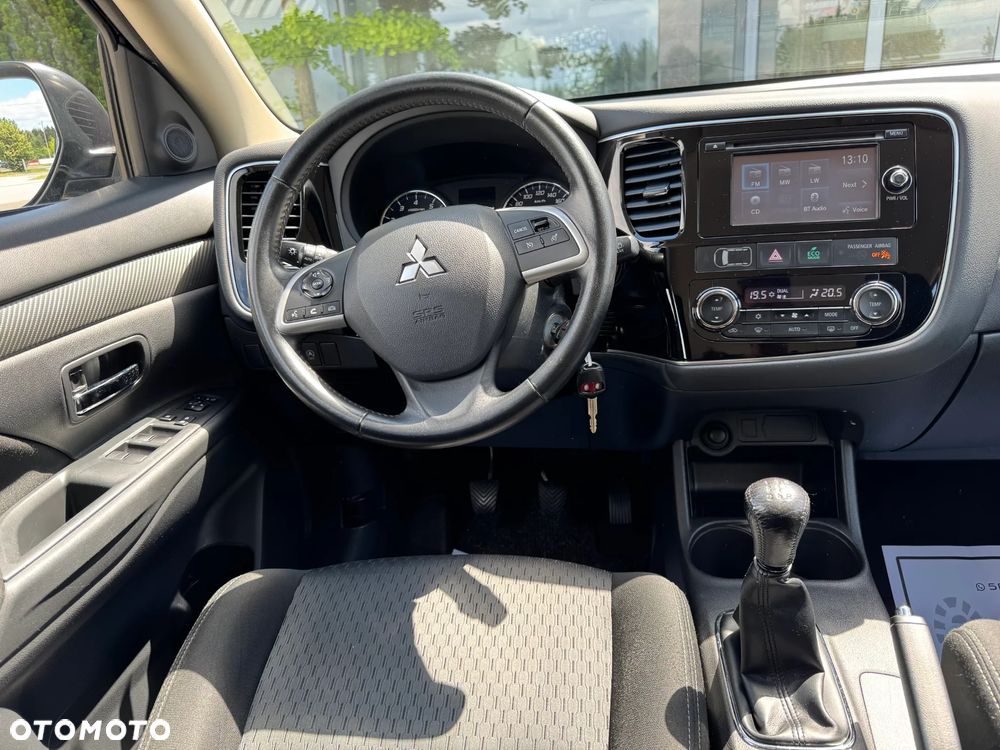 Mitsubishi Outlander ver-2-0-invite-plus-2wd - 19