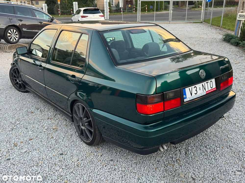 Volkswagen Vento - 6