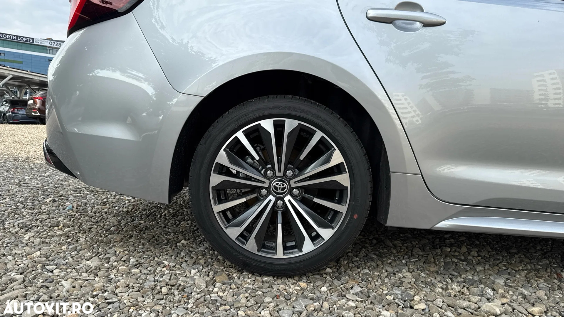 Toyota Corolla 2.0 HSD TS Exclusive Plus - 18