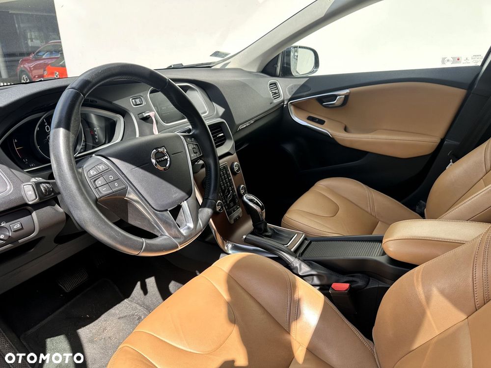 Volvo V40 - 17