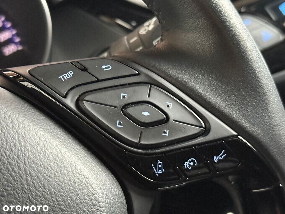Toyota C-HR - 17