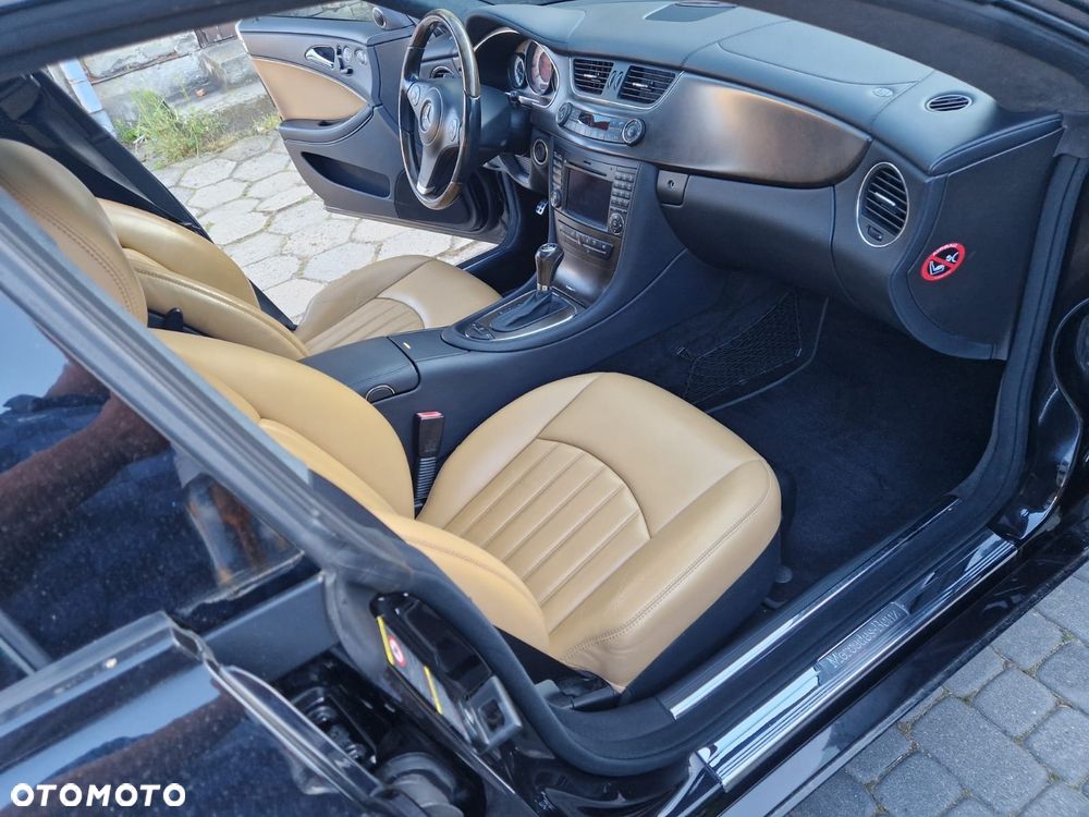 Mercedes-Benz CLS - 14