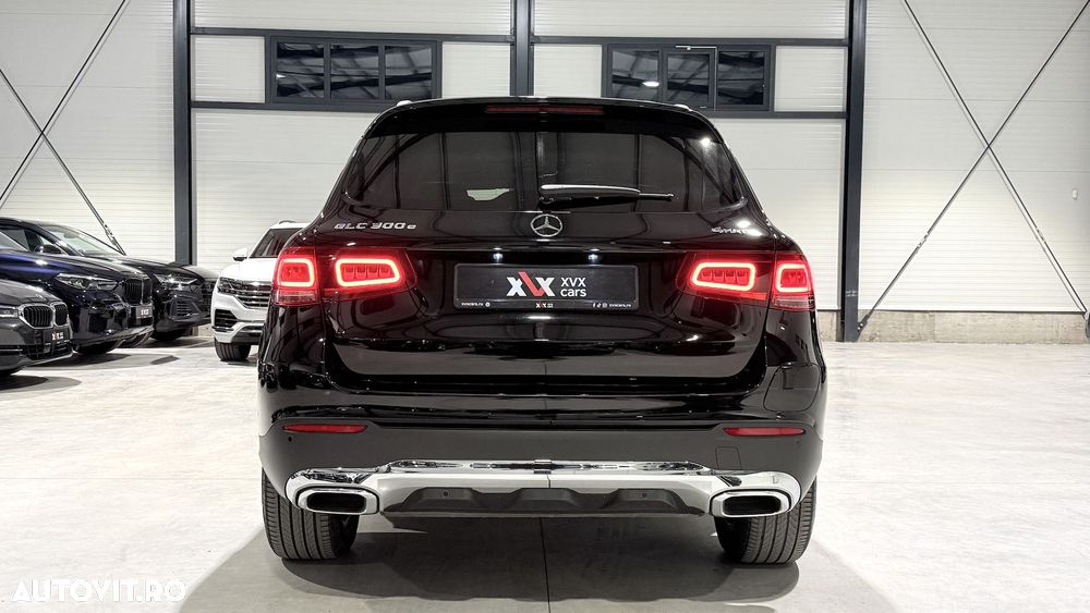 Mercedes-Benz GLC 300 e 4Matic 9G-TRONIC - 13