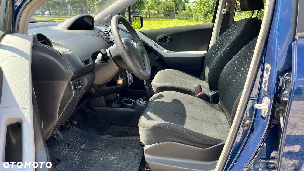 Toyota Yaris 1.0 Terra A/C - 14