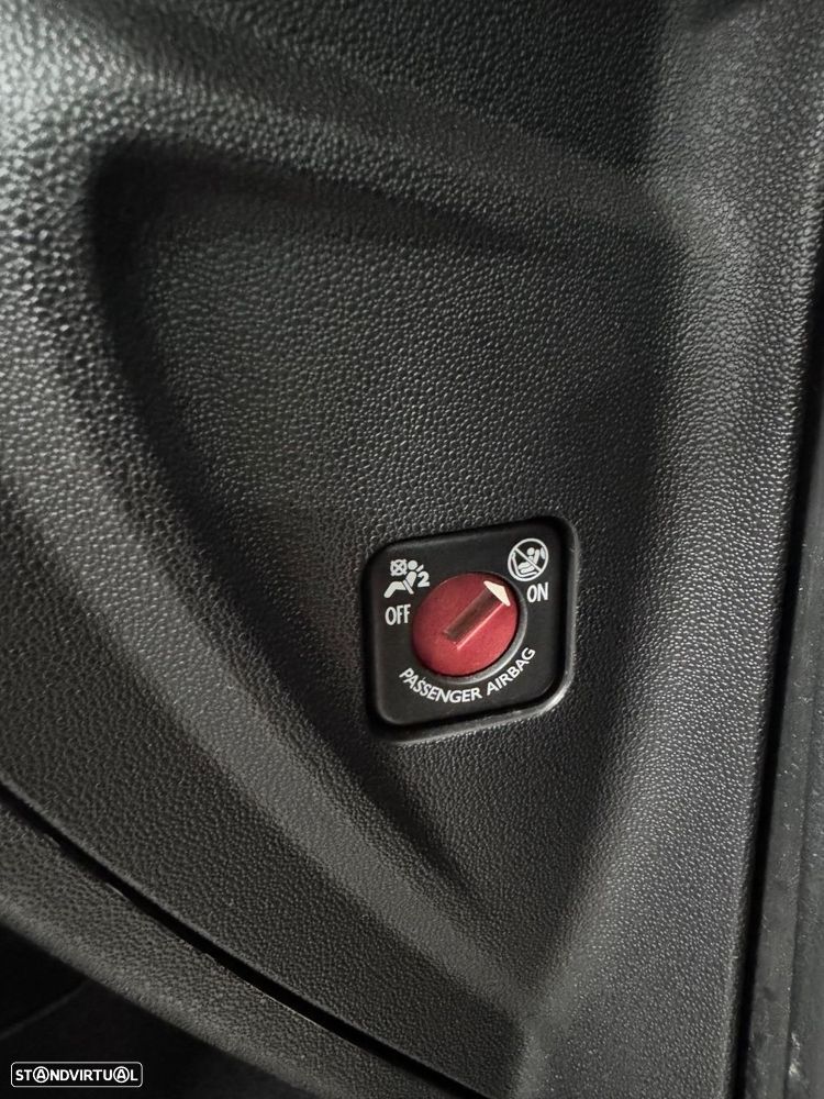 Citroën C3 1.2 PureTech Shine - 46