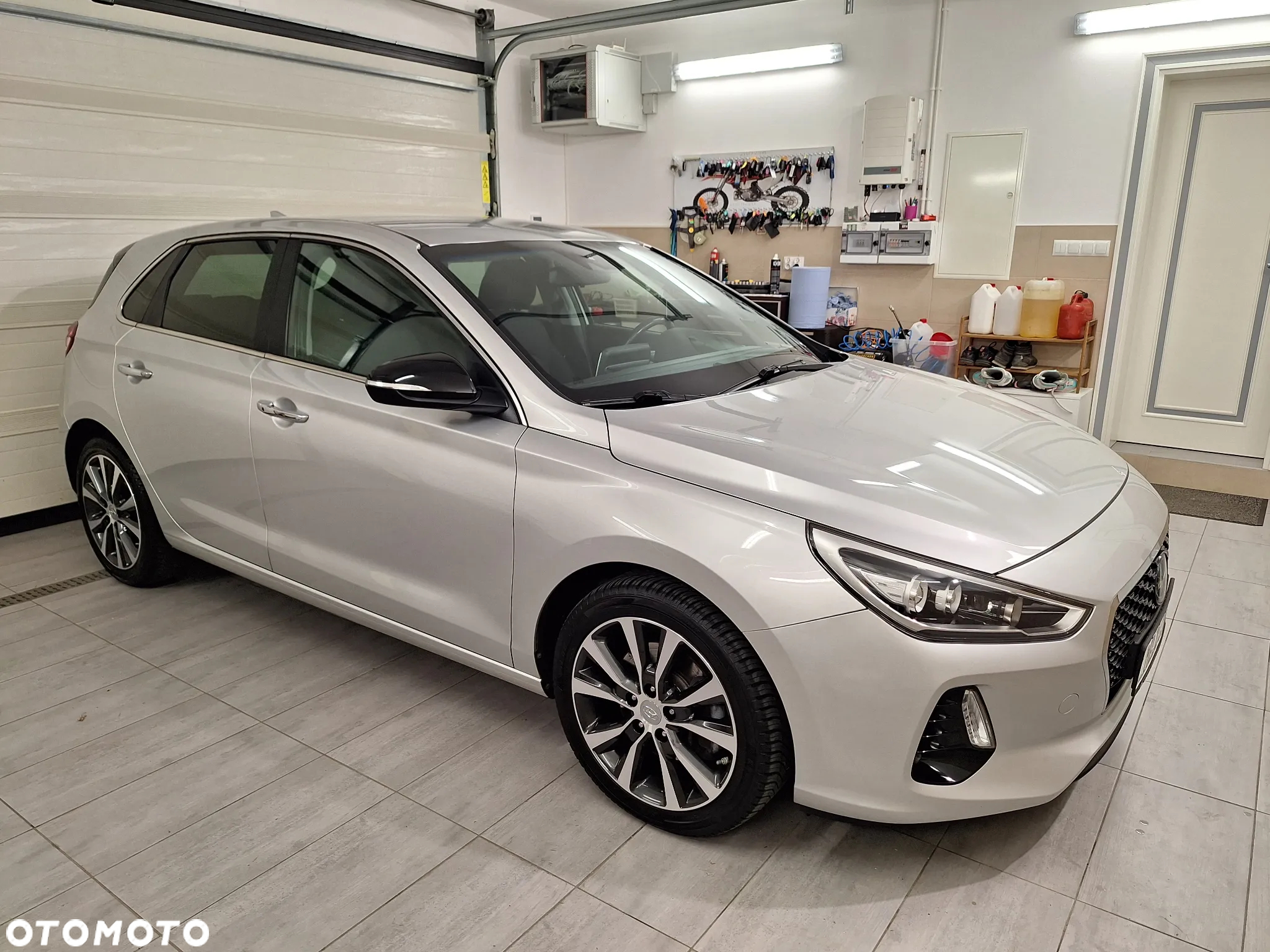 Hyundai i30 1.4 T-GDI Premiere Luxury - 16