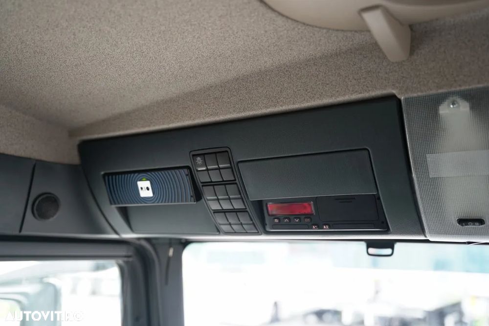 MAN TGS 35.460 / 8X4 / BASCULĂ SPATE / CLAPETĂ HIDRAULICĂ / MEILLER KIPPER / AUTOMAT / ANVELOPE 100% / PERDIERĂ ELECTRICĂ / EURO 6 - 35