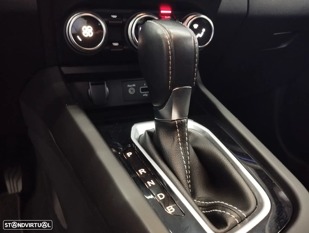 Renault Arkana 1.6 E-Tech Intens — fotografia 40