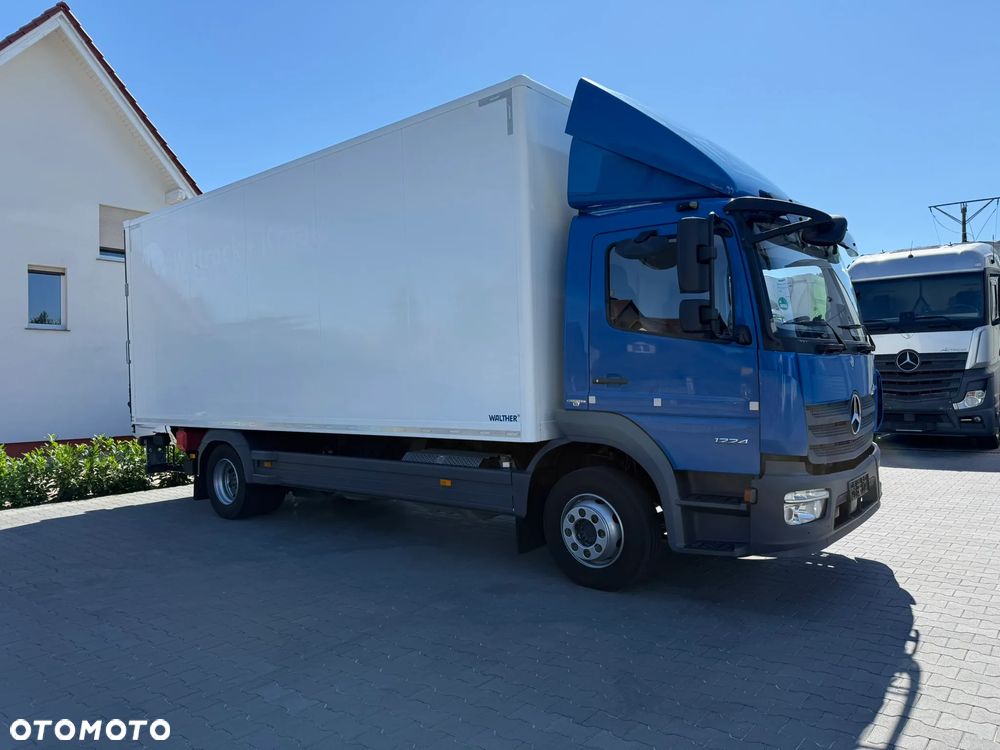 Mercedes-Benz Atego 1224 Kontener Dł 6,40 m - 8