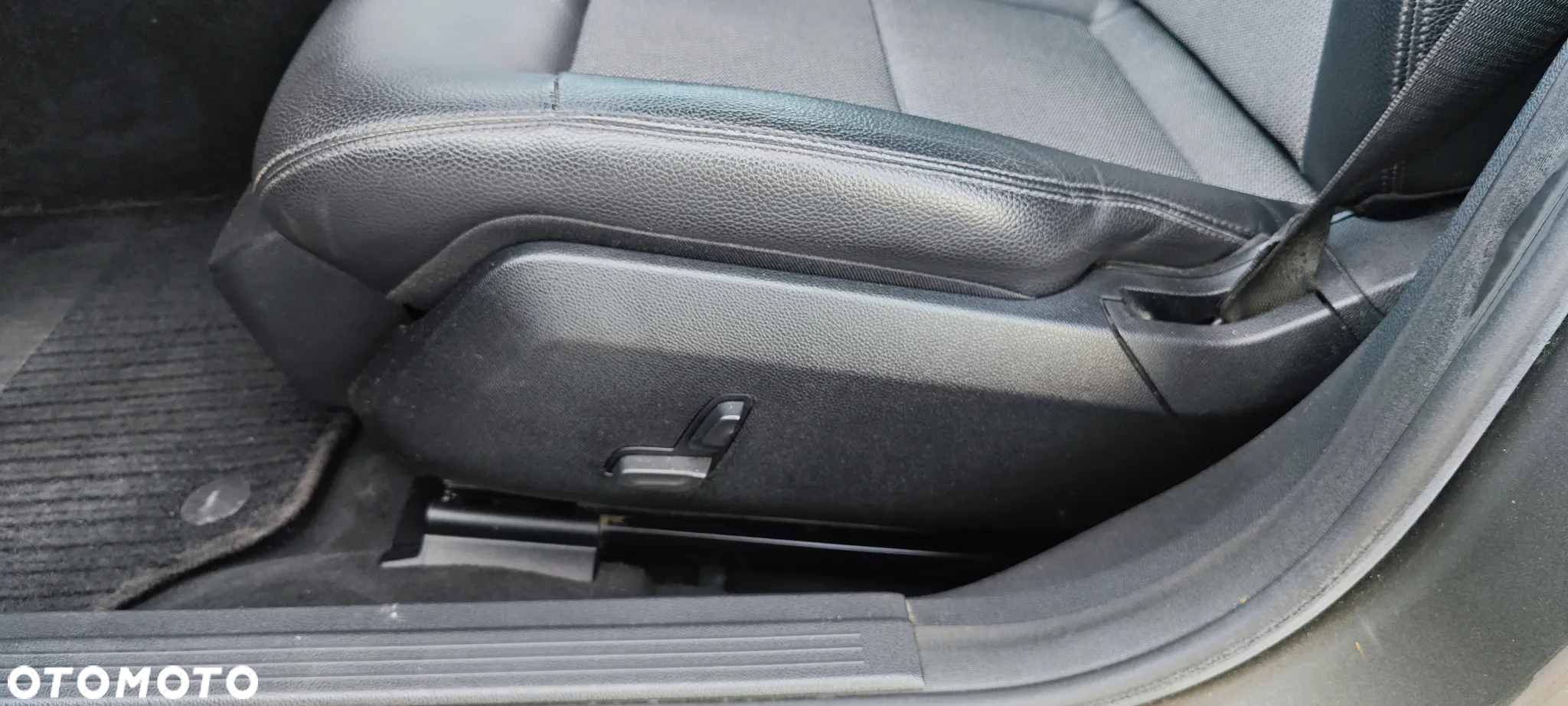 Mercedes-Benz Klasa E 220 T CDI Automatik Avantgarde - 18
