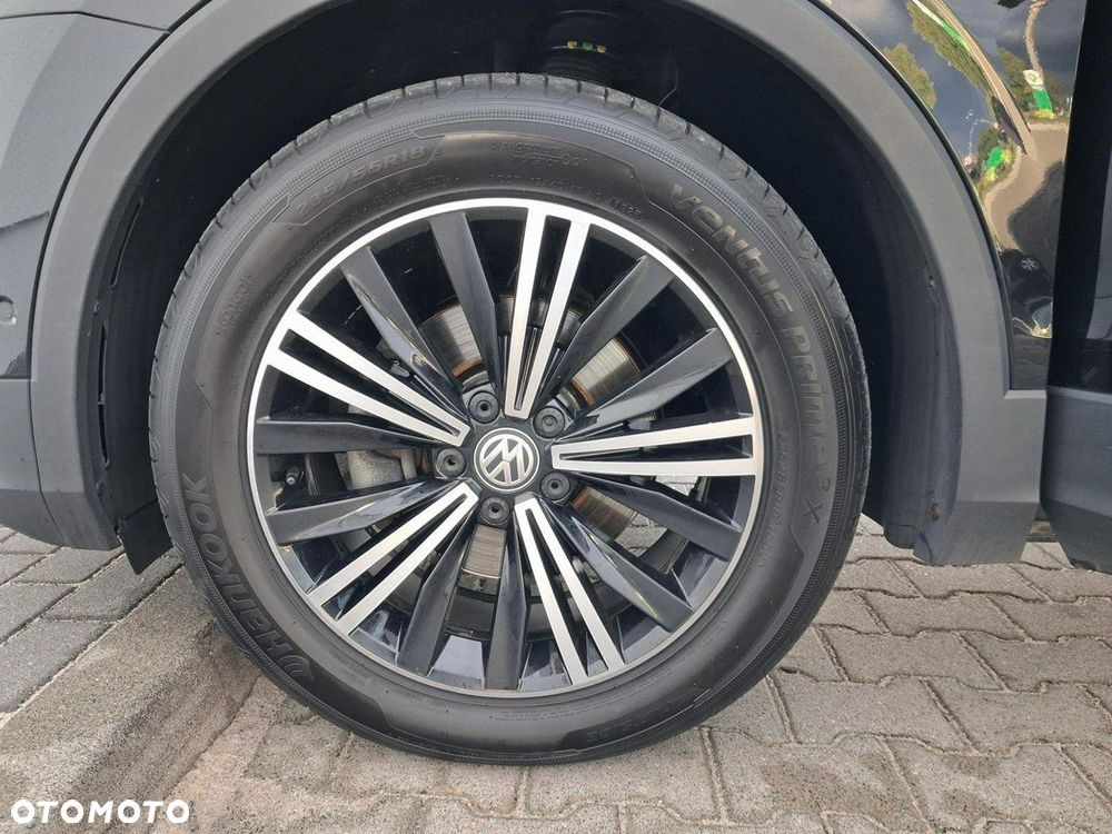 Volkswagen Tiguan - 9