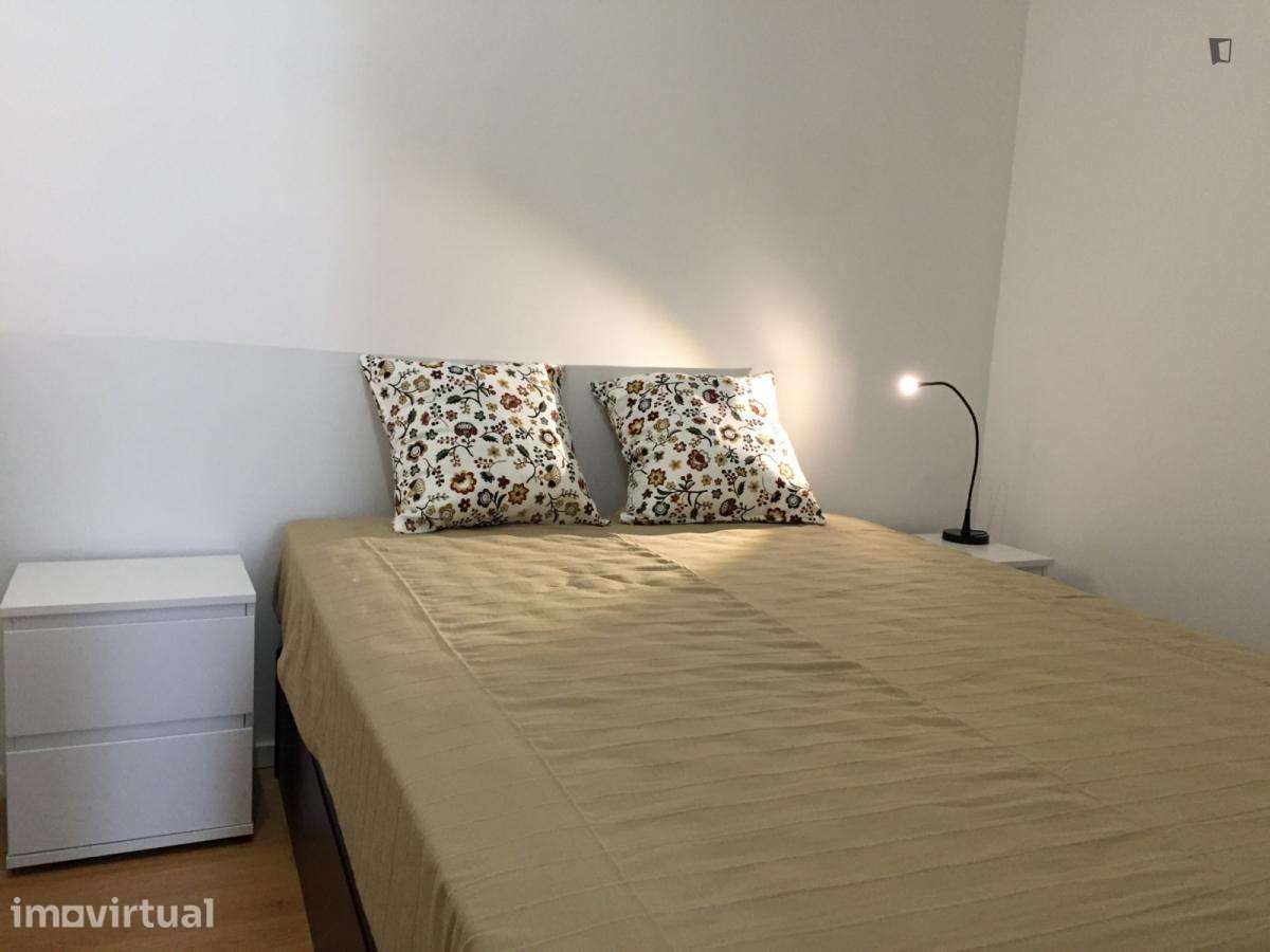 Estúdio - localizado em Alcântara Lisbon - Grande imagem: 2/16