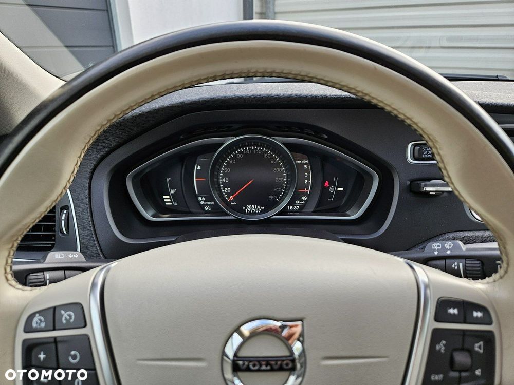 Volvo V40 D2 Drive-E SCR Dynamic Edition - 35