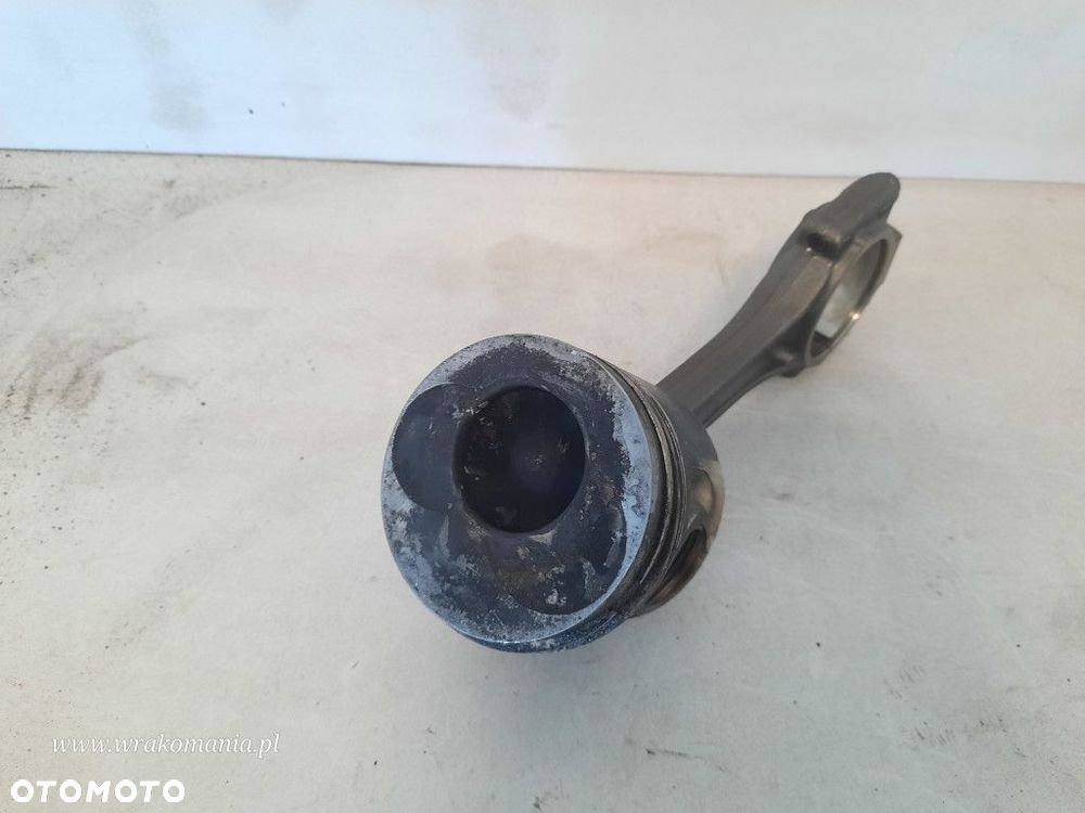 VOLKSWAGEN PASSAT B6 TŁOK SILNIKA BLS 1.9 TDI 105KM - 3