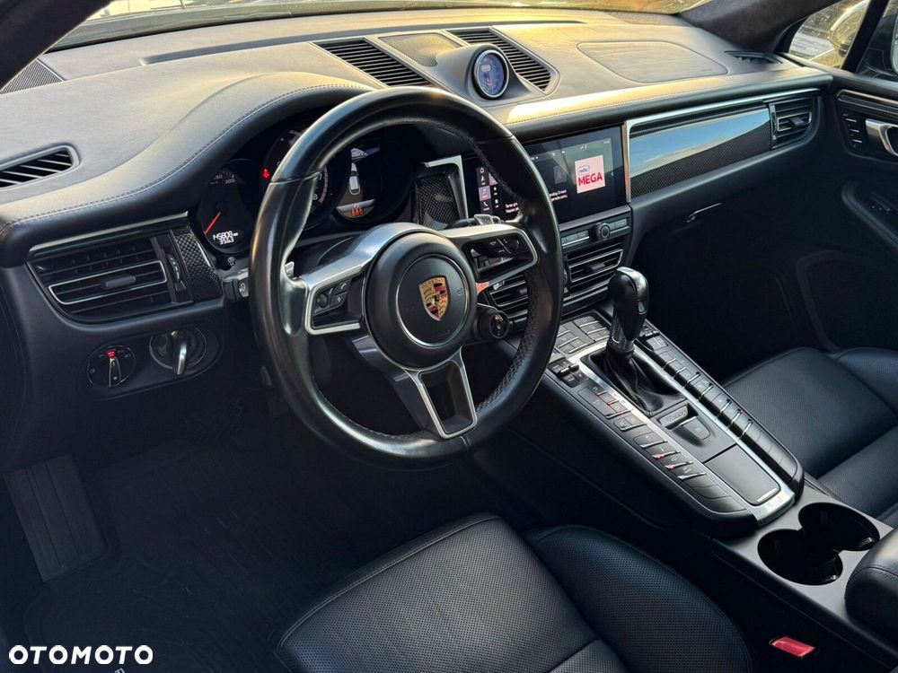 Porsche Macan Turbo - 9