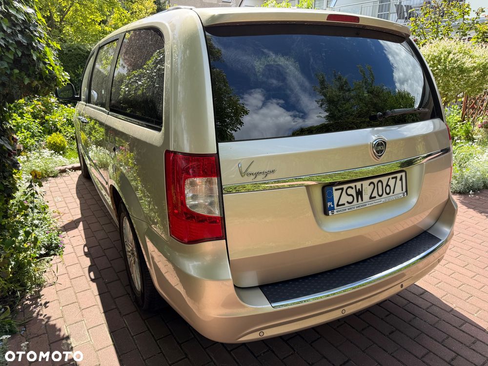 Lancia Voyager 2.8CRD Platinum - 7