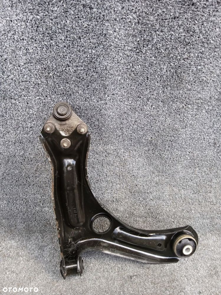 wahacz lewy volkswagen up! - 1