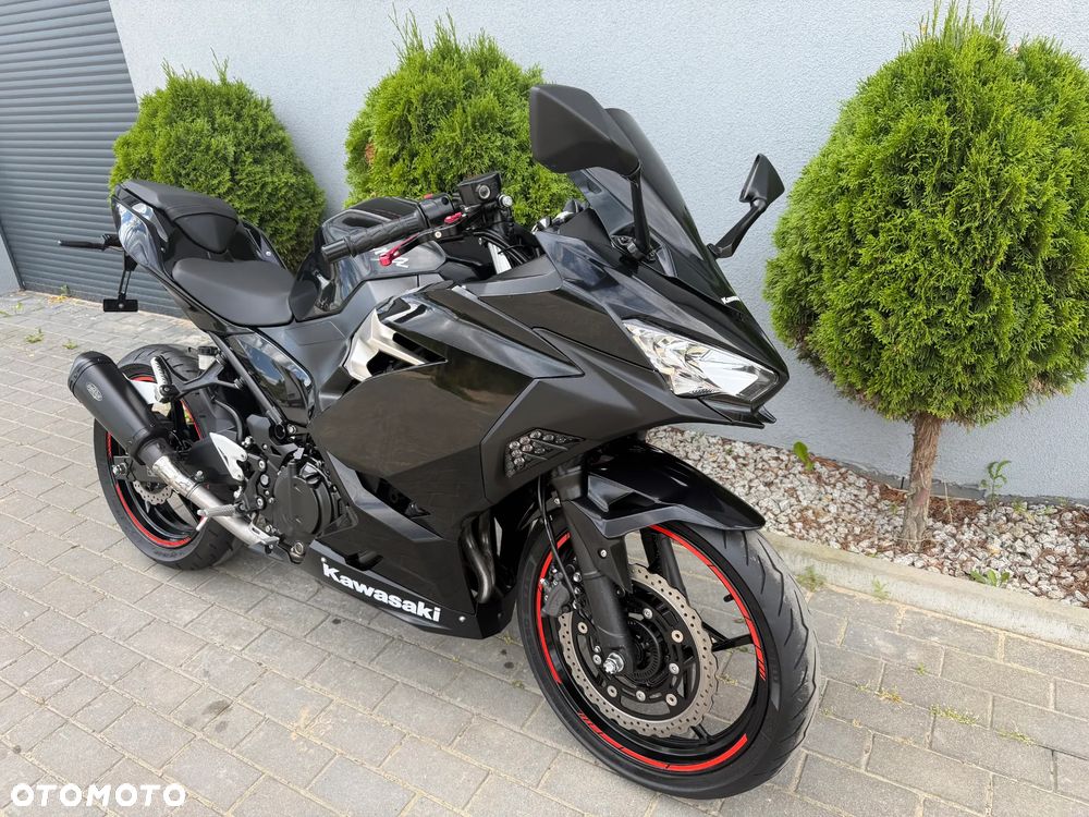 Kawasaki Ninja 400 - 3