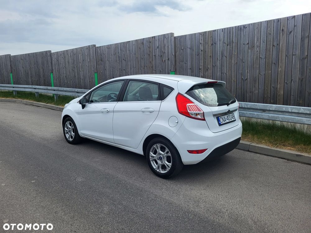 Ford Fiesta 1.5 TDCi St&St Ambiente - 11