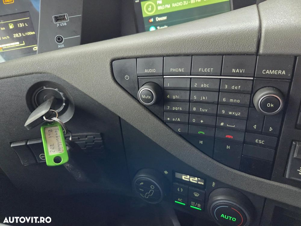 Volvo FH500, 2019, 640.248km, Automata, 2 rezervoare 1.175l, FRIGIDER, AER CONDITIONAT STATIONARE, balon puntea fata, aeropachet, rulata doar in GERMANIA, Carte identitate RAR, posibilitate leasing 3 ani-PROMOTIE 38.900 EUR+Tva - 30