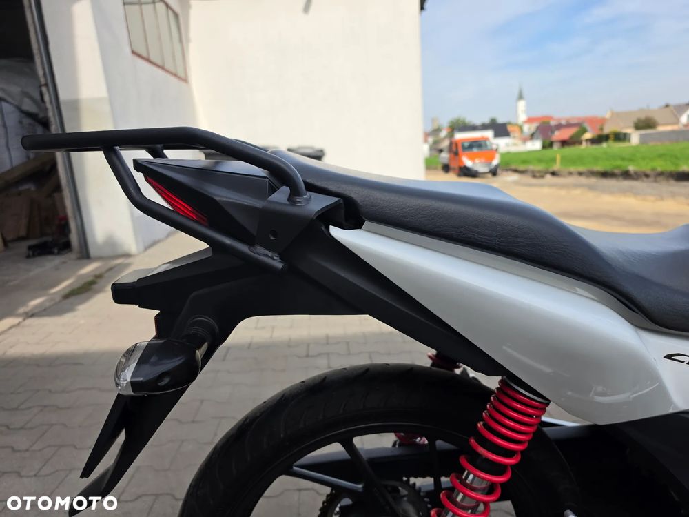 Honda CB - 24