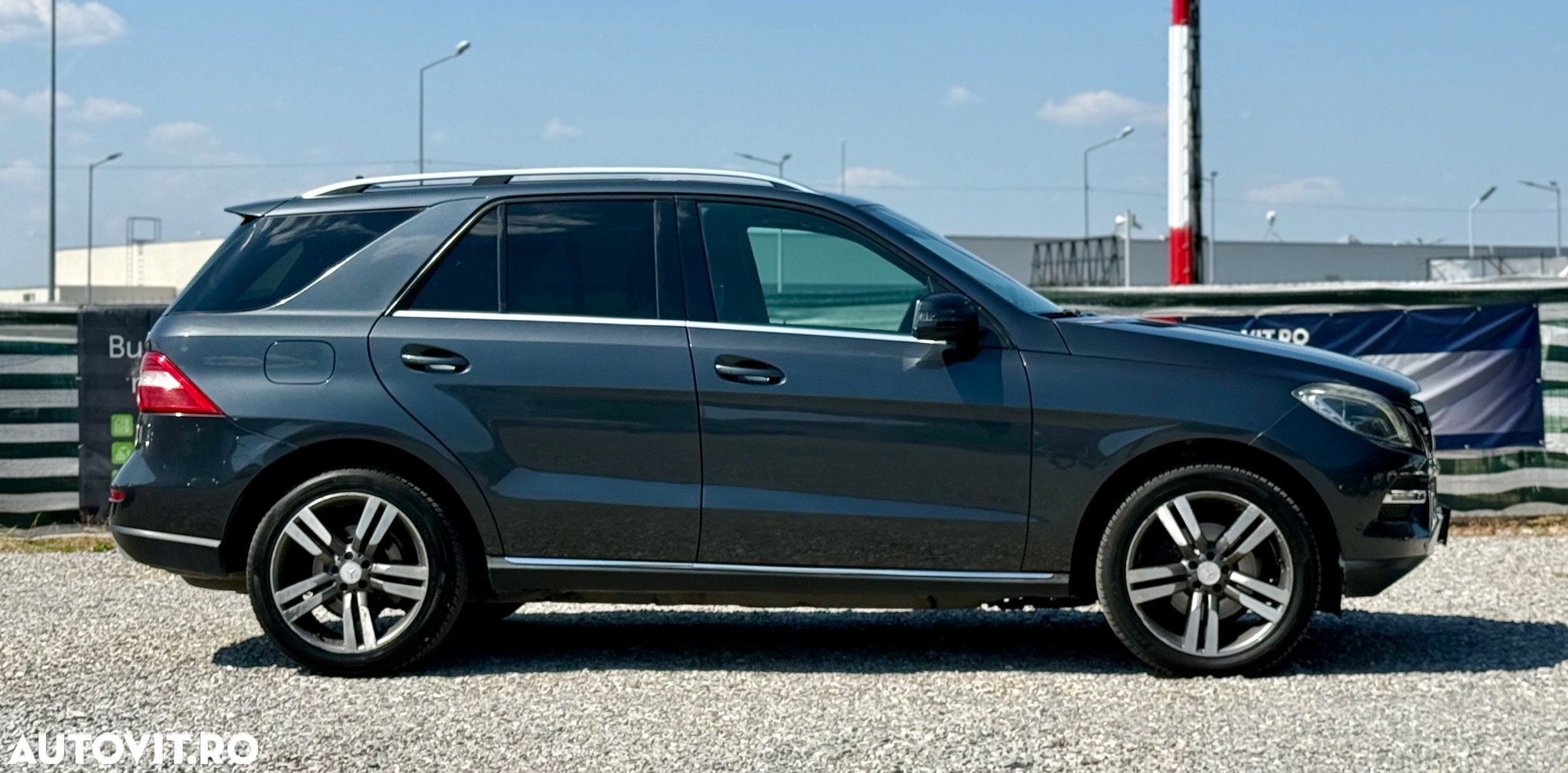 Mercedes-Benz ML 350 BlueTEC 4MATIC 7G-TRONIC Edition 1 - 4