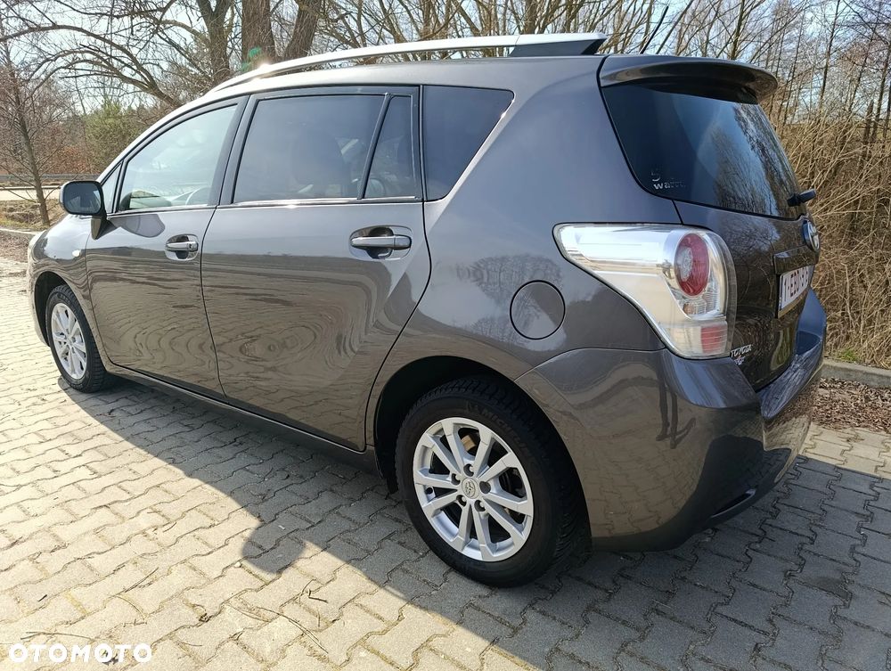 Toyota Verso 1.6 5-Sitzer - 8