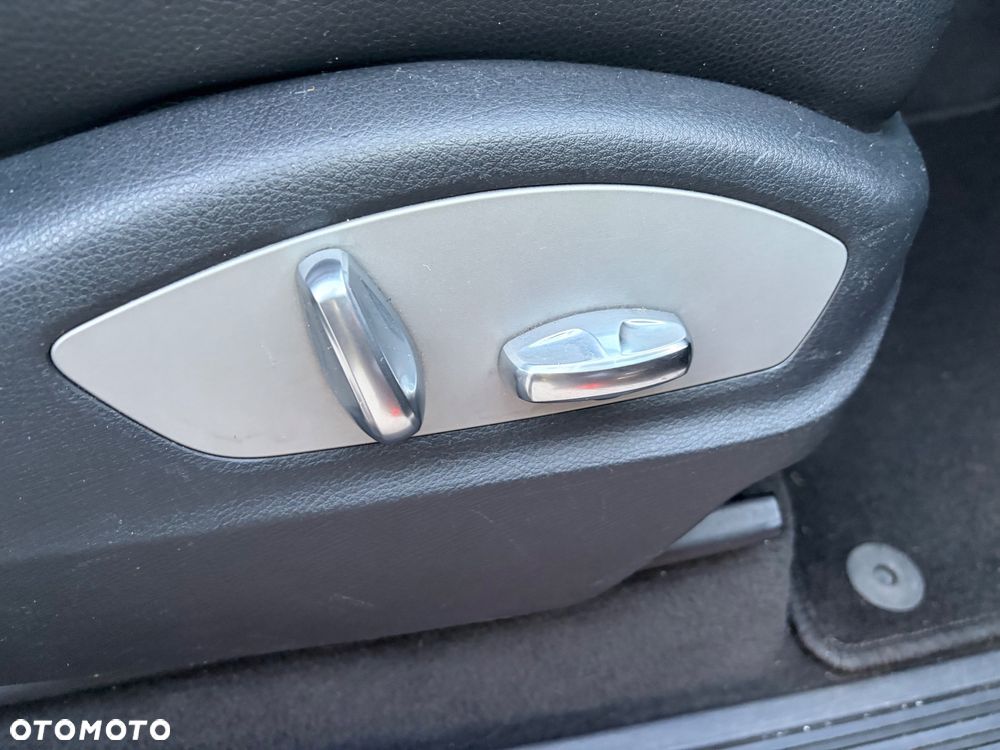 Porsche Cayenne Tiptronic S - 17