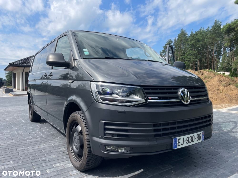 Volkswagen Transporter - 2