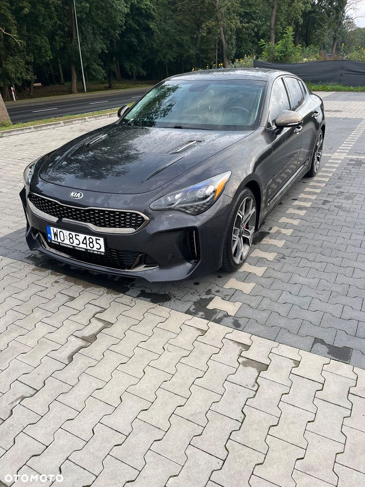 Kia Stinger 3.3 T-GDI V6 GT AWD - 17