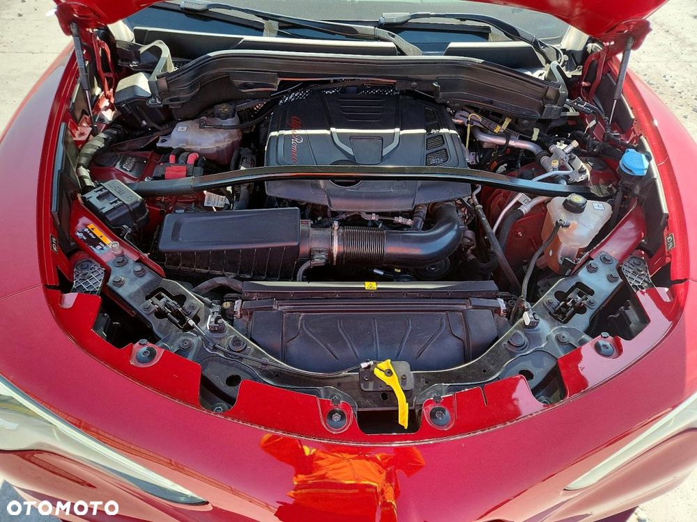 Alfa Romeo Stelvio 2.0 Turbo TI Q4 - 14