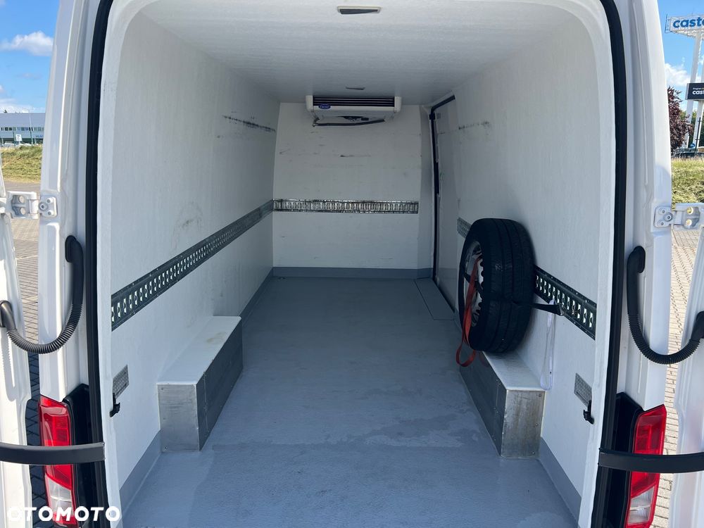 Volkswagen Crafter - 16