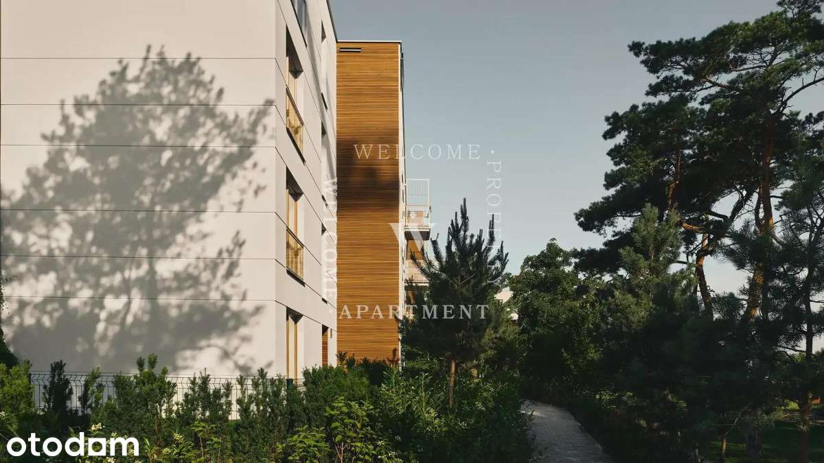 Uroczy apartament z balkonem - Nadmorski Dwór
