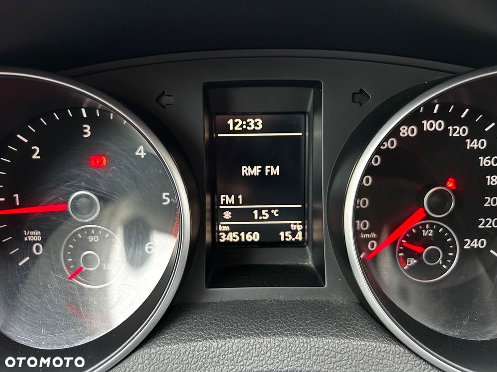 Volkswagen Golf 2.0 TDI Highline - 23