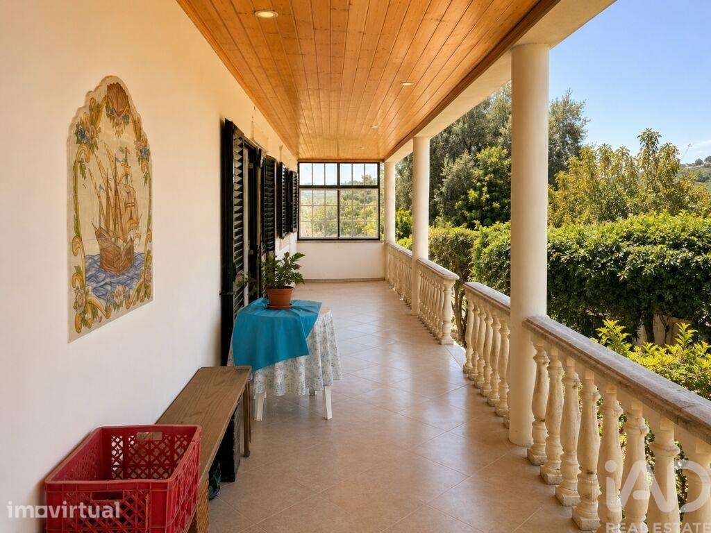 Moradia isolada T2 em Alenquer de 217,6 m2 - Grande imagem: 4/24