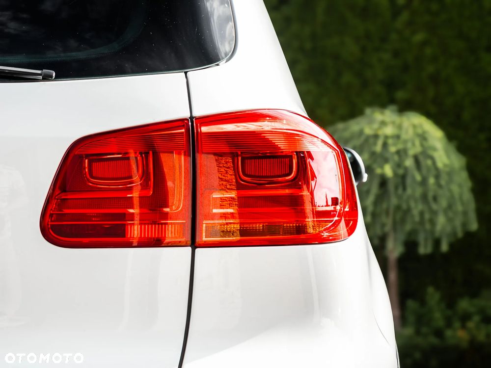 Volkswagen Tiguan 2.0 TDI DPF 4Motion BlueMotion Technology DSG Cup Track & Style - 36