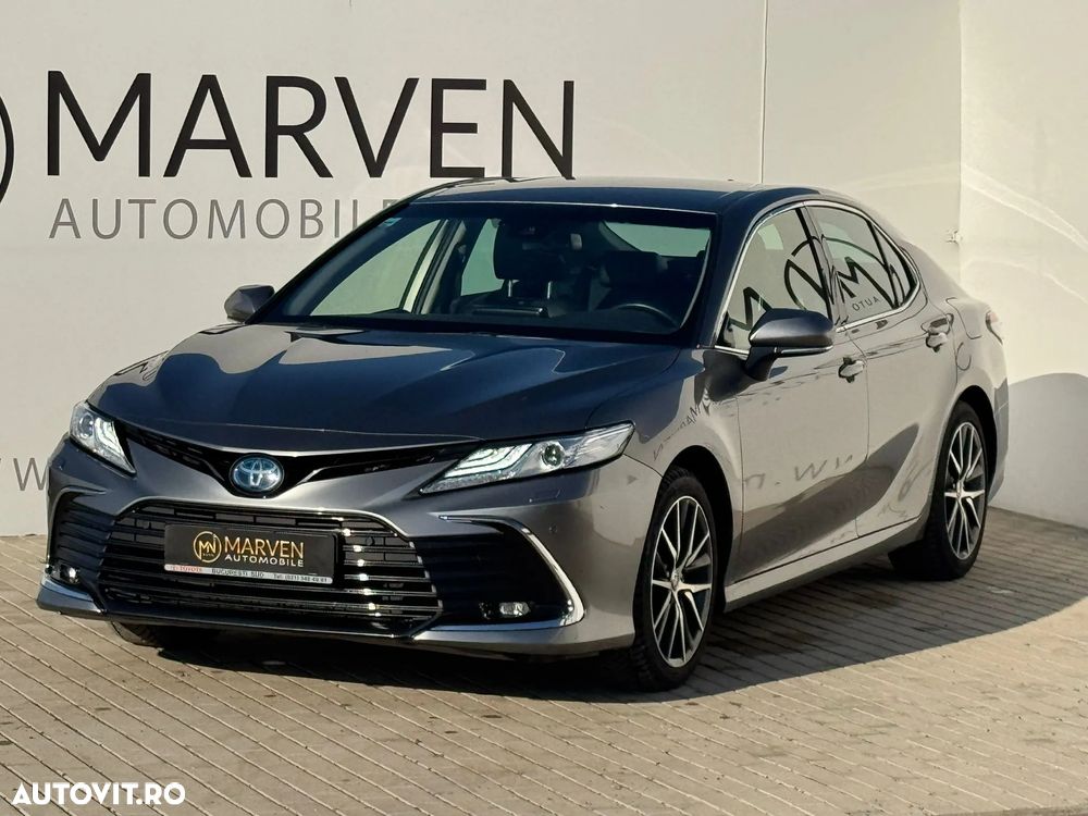 Toyota Camry 2.5 Hybrid Dynamic - 2