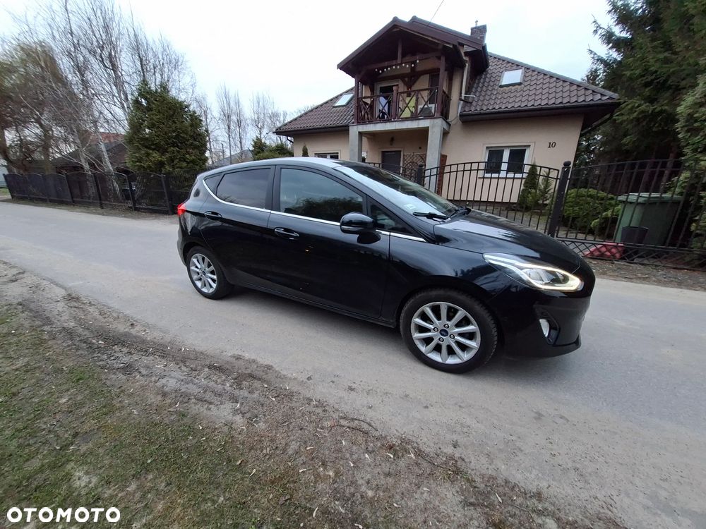 Ford Fiesta 1.0 EcoBoost S&S TITANIUM - 4
