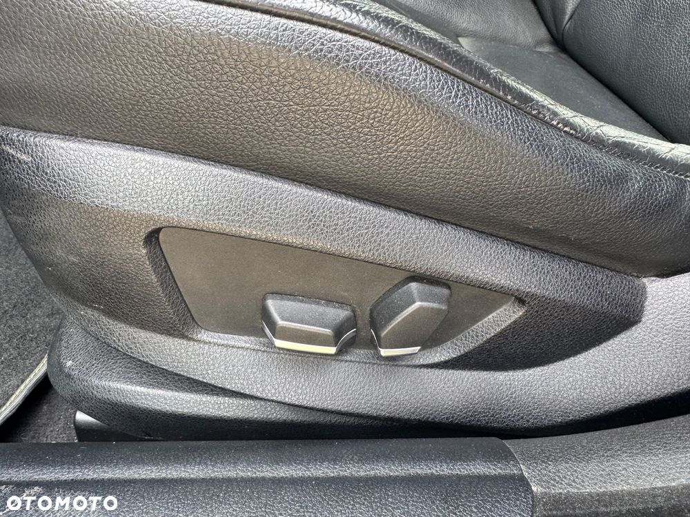 BMW Seria 5 520d BluePerformance - 13