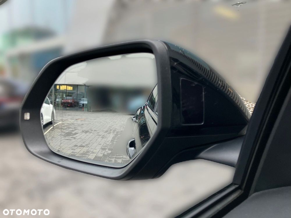 Audi Q8 - 32