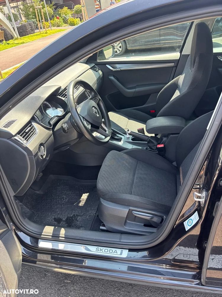 Skoda Octavia 1.6 TDI DSG Ambition - 5