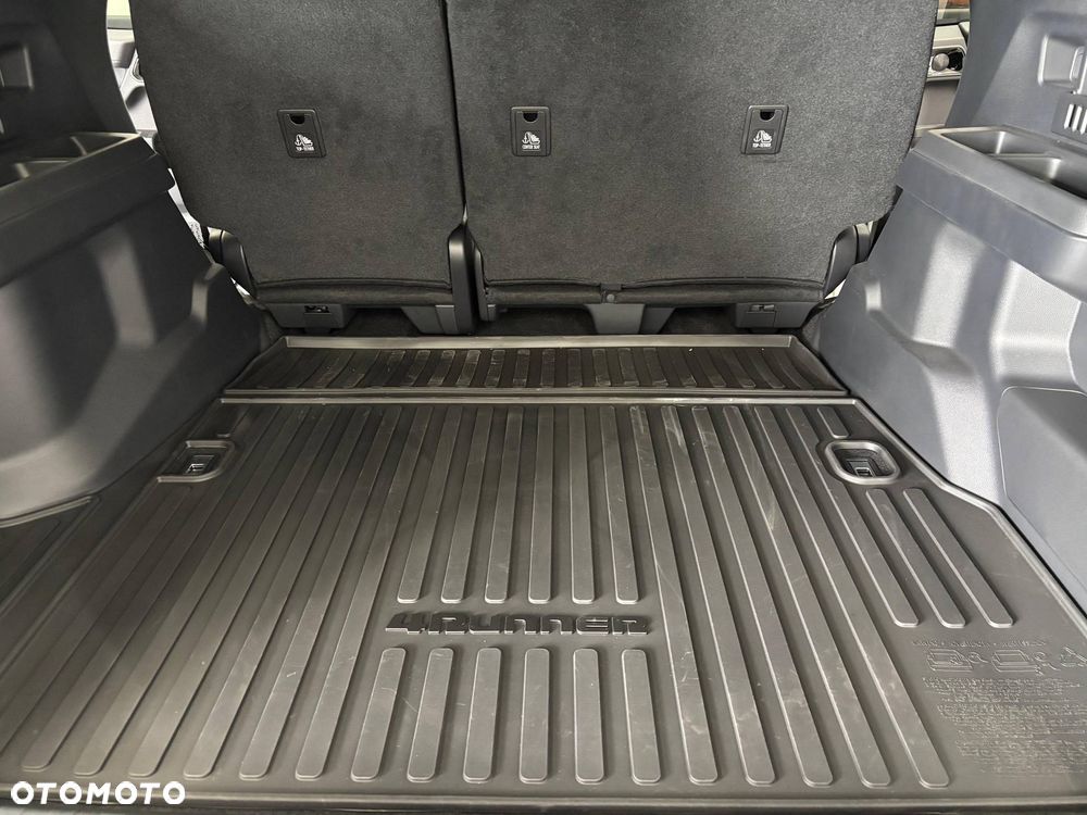 Toyota 4-Runner - 30